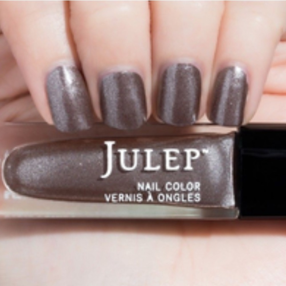 Julep Talia Classic With A Twist Nailpolish